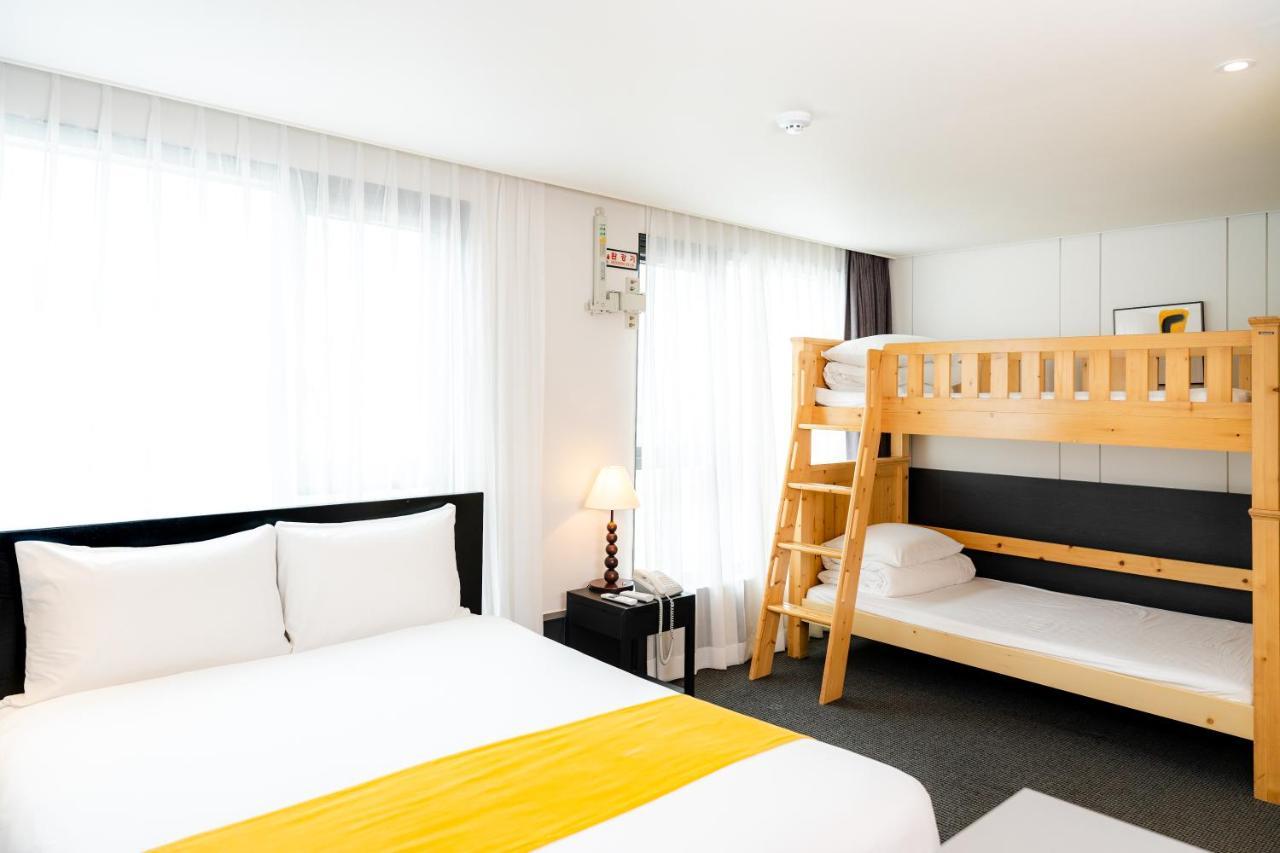 Seogwipo Hills Hotel Esterno foto